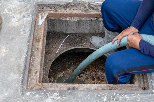 the duration of grease trap pumping depends on the size of the trap and the level of buildup